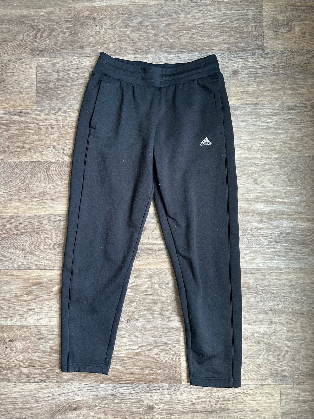 adidas Women’s Black Joggers Size Medium Tapered Leg Sweatpants Athleisure